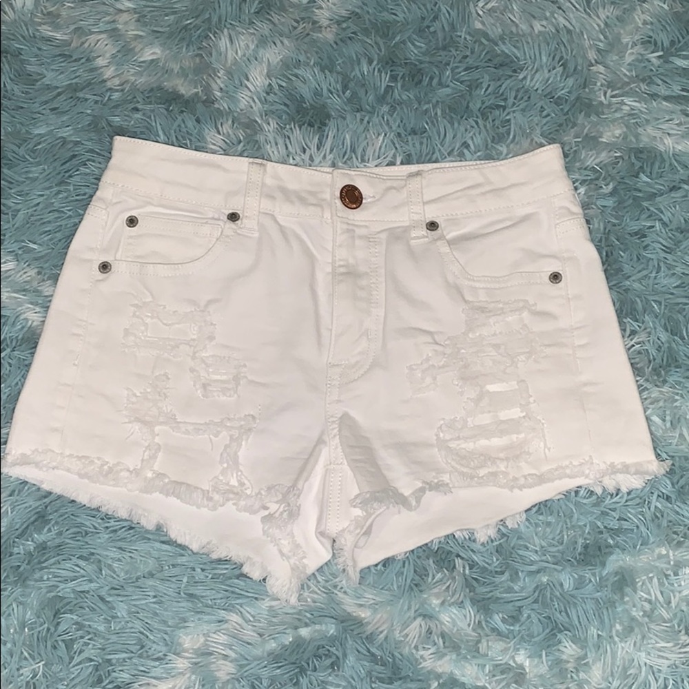 American Eagle white shorts